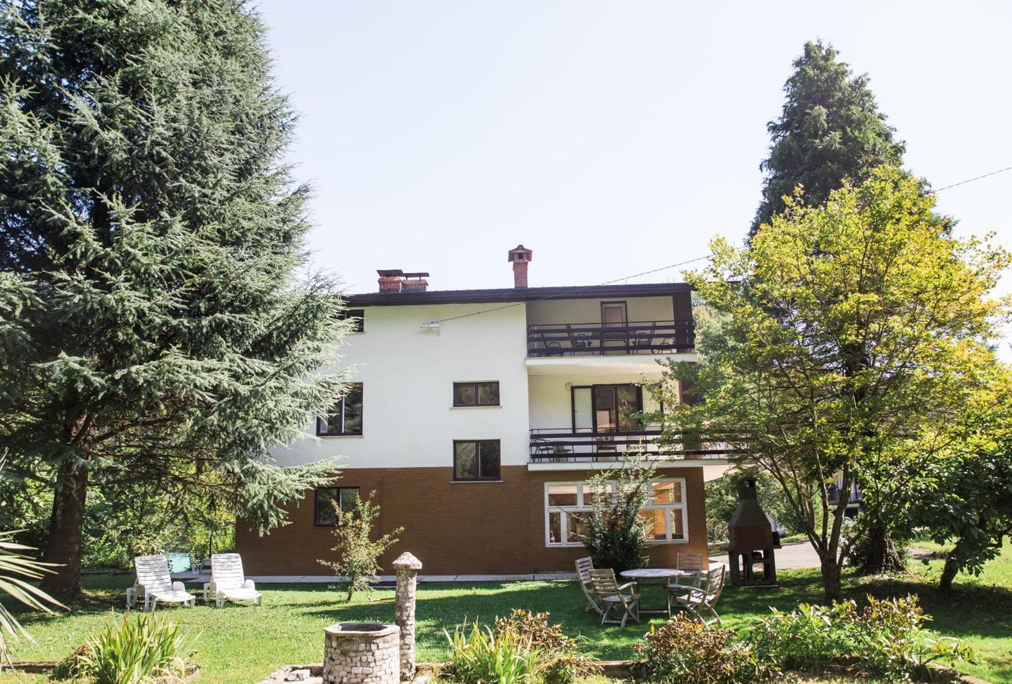 Vila Labod, Unique Villa At The Lake Most na Soči Екстериор снимка