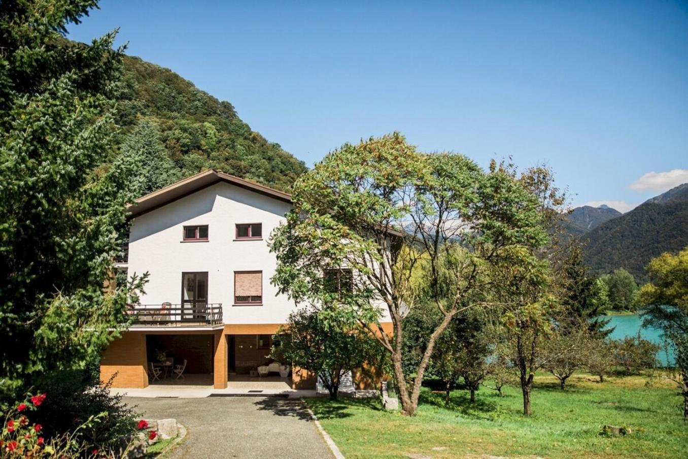 Vila Labod, Unique Villa At The Lake Most na Soči Екстериор снимка